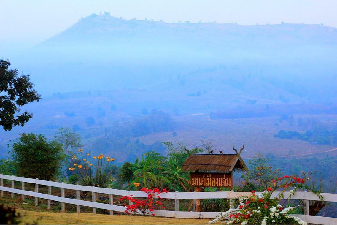 มนต์เมืองแจ่ม Hotel Mae Chaem Exterior photo