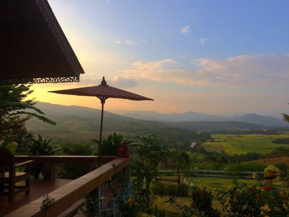 มนต์เมืองแจ่ม Hotel Mae Chaem Exterior photo
